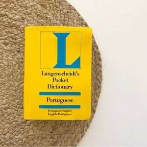 LANGENSCHEIDT’S Pocket Dictionary - Portuguese